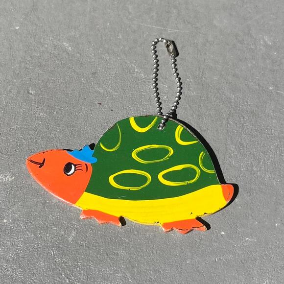 VTG 70S HANDMADE TURTLE KEYCHAIN - Picture 1 of 2